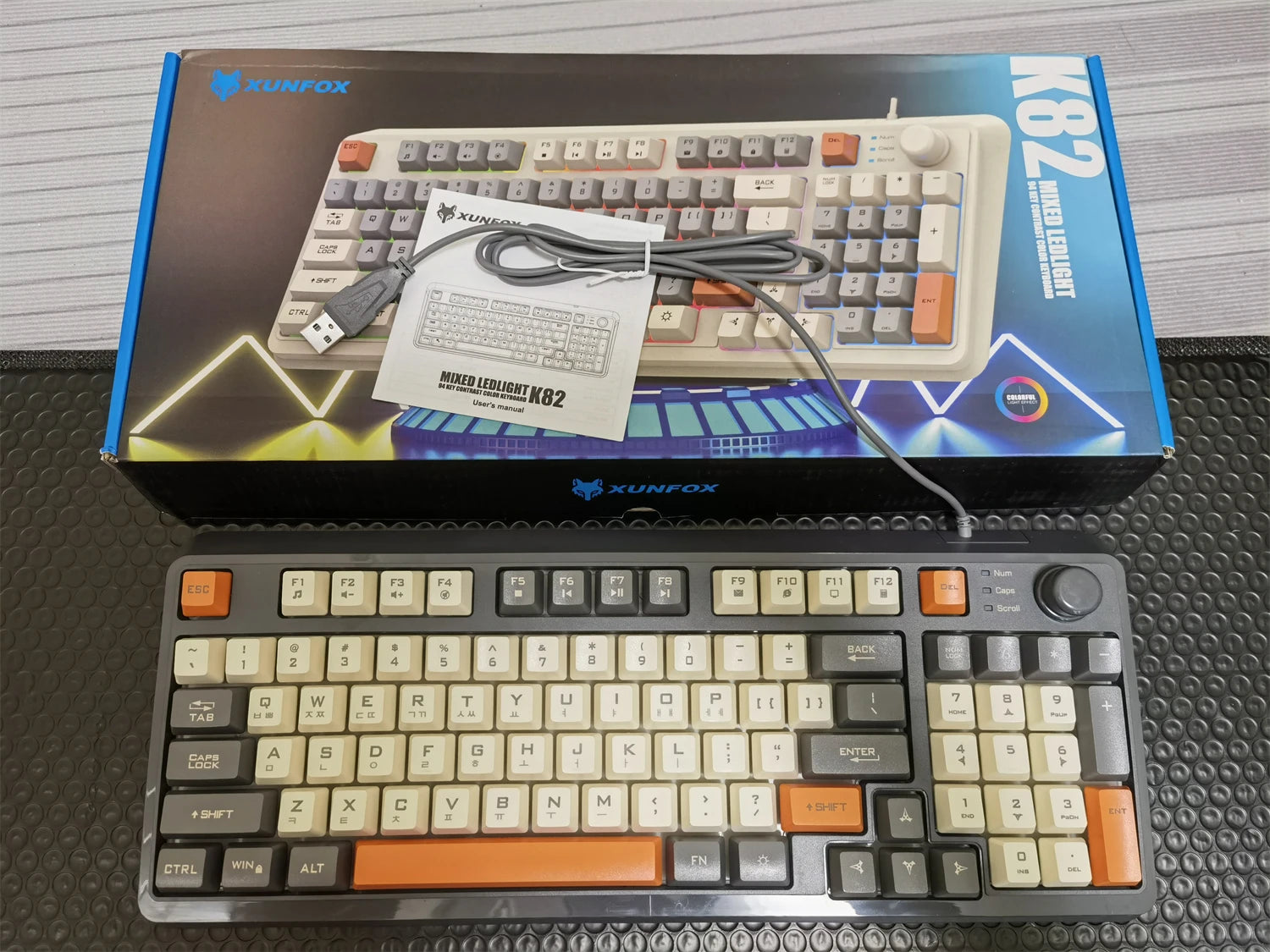 XUNFOX 94-key wired RGB keyboard, beige and gray keycaps with orange side accents